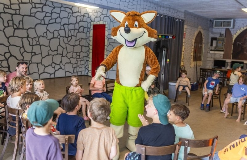 Bertrix camping felix de vos mascotte
