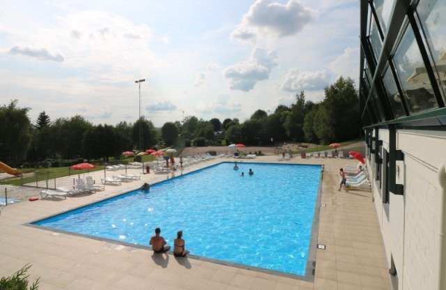 Bertrix Ferienpark in Belgien mit Schwimmbad