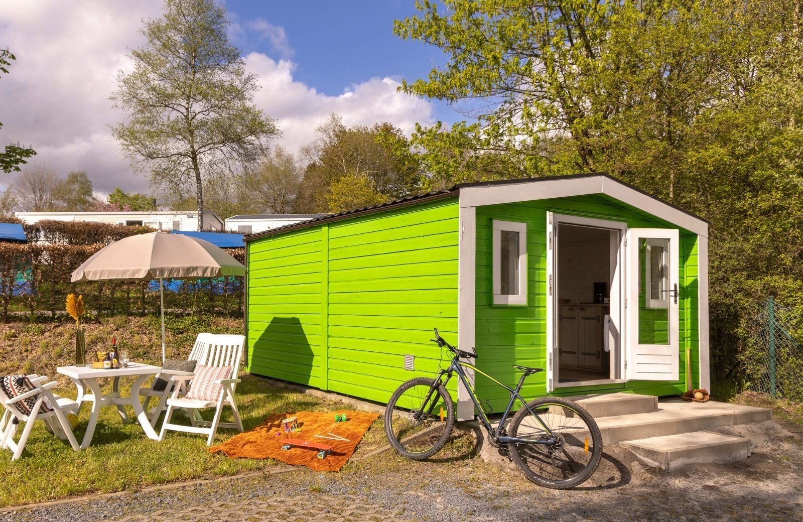 Houten hut camping bertrix 7